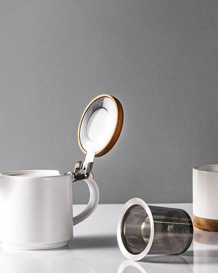 Elegant Nordic-Japanese Ceramic Tea Set with Acacia Wood Lid and Integrated Strainer