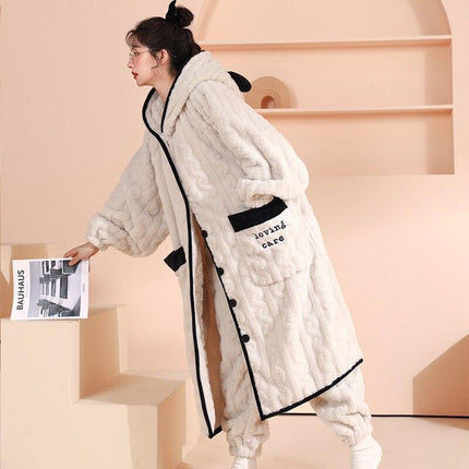 Cozy Elegance: Plush Coral Velvet Women's Bathrobe for Winter Relaxation