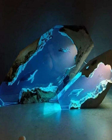 Underwater Wonders Artisan Resin Desk Lamp - A Must-Have for Ocean Lovers