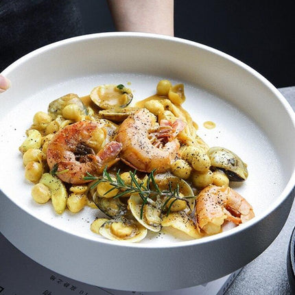 Sophisticated Ceramic Plate Set for Elevated Dining Experiences