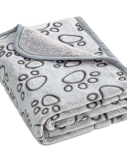 Paw Print Haven: The Ultimate Cozy Blanket for Your Furry Friend
