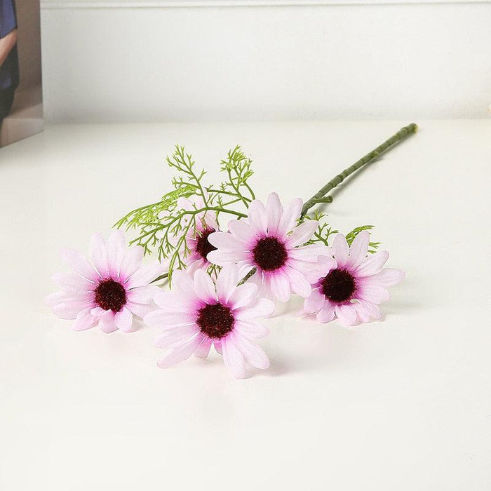 Vibrant Daisy Delight Bouquet - Lifelike Floral Elegance