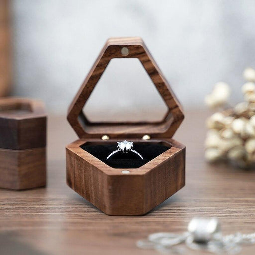 Opulent Wood & Velvet Ring Box – Sophisticated Proposal & Jewelry Storage Solution