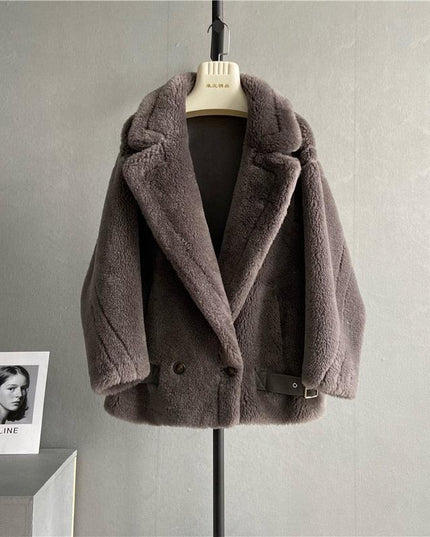 Luxe Elegance Genuine Sheep Shearing Fur Winter Coat for Women: Embrace Opulent Warmth and Style