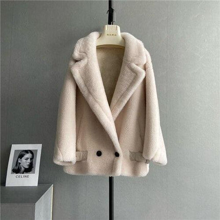 Luxe Elegance Genuine Sheep Shearing Fur Winter Coat for Women: Embrace Opulent Warmth and Style