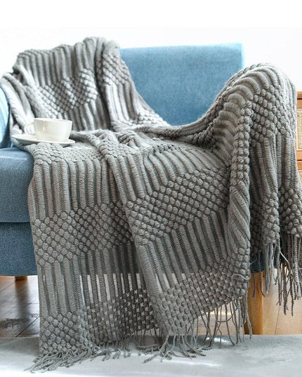 Chic Nordic Knitted Throw Blanket with Stylish Tassels - Essential Cozy Piece for Elegant Interiors