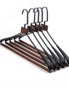 Wide shoulder hanger 2