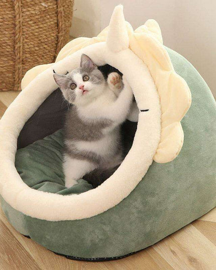 Ultimate Cat Comfort Oasis: Plush Cozy Hideaway Nest