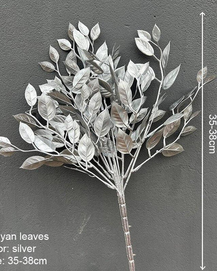 Elegant Golden Maple Leaf Home Decor Accent - Stunning Decorative Piece