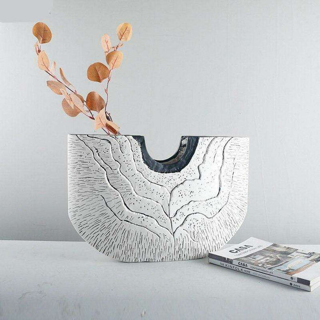 Elegant U-Shaped Floral Resin Vase with Contemporary Ceramic Aesthetic