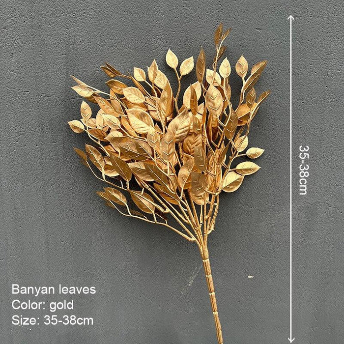 Elegant Golden Maple Leaf Home Decor Accent - Stunning Decorative Piece