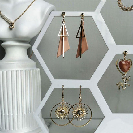 Eco-Friendly Honeycomb Earring Display Stand for 9 Pairs of Jewelry