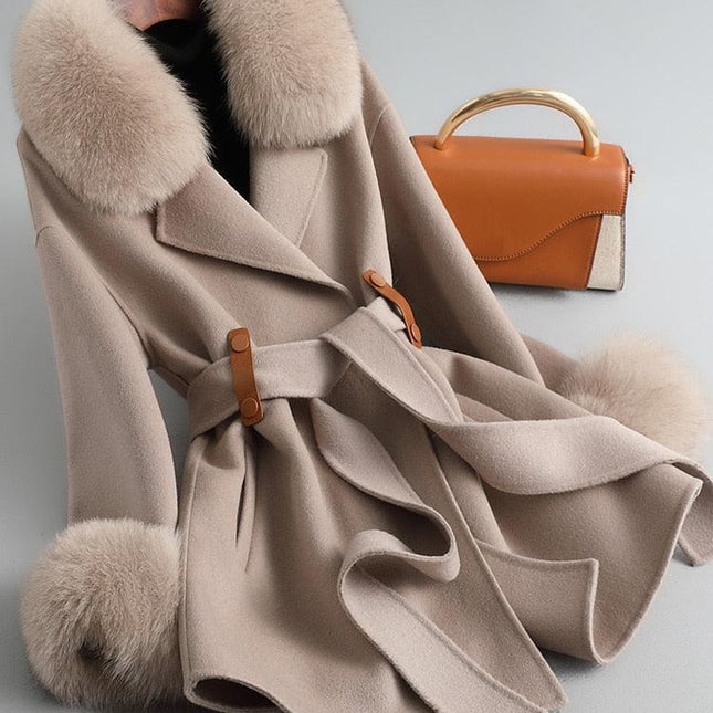 Lavish Cashmere and Fox Fur Winter Coat - A Statement of Timeless Elegance