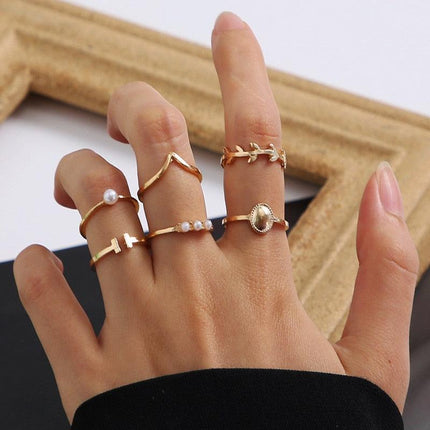 Radiant Heart Ring Collection: A Fusion of Classic Elegance and Contemporary Style - Essential Addition for Every Jewelry Lover