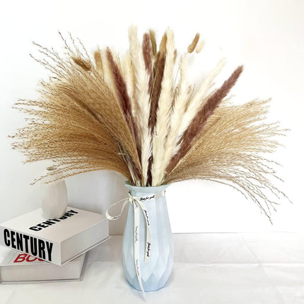 Natural Elegance: Bohemian Pampas Grass Bouquet for Chic Home Decor