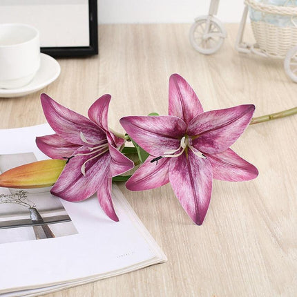Graceful Lily Arrangement: A Touch of Elegance for Every Occasion