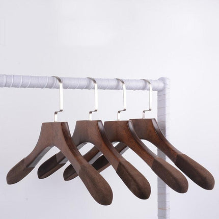 Elegant Wooden Hangers Set with Anti-Slip Bar for Enhanced Closet Style and Organization