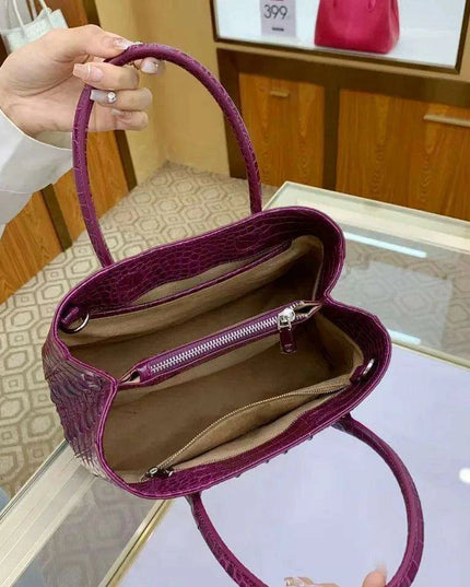 Elegant Crocodile-Embossed Leather Handbag for Sophisticated Women