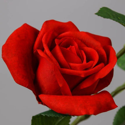 Chic Faux Rose Bouquet with Three Stunning Blooms for Home and Wedding Elegance