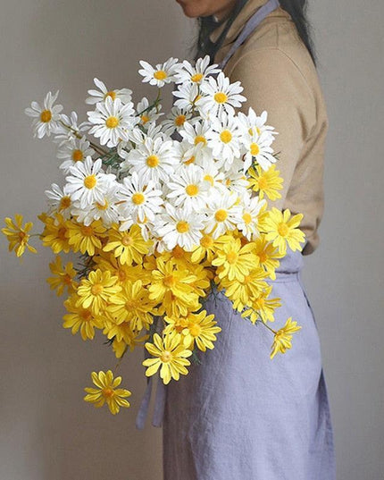 Radiant Daisy Dream - Exquisite Floral Elegance