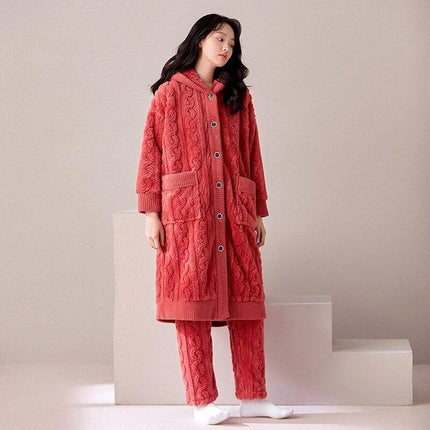 Cozy Elegance: Plush Coral Velvet Women's Bathrobe for Winter Relaxation