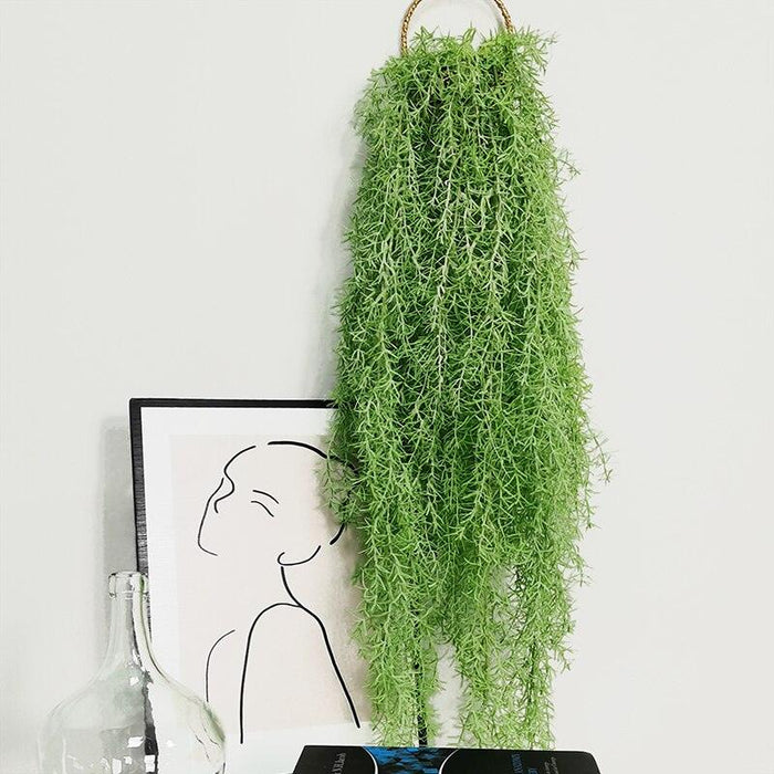 Green Oasis Artificial Water Plant Wall Hanging - Lifelike Eco-Friendly Decor for a Maintenance-Free Green Oasis