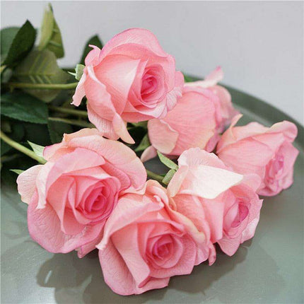 Exquisite Lifelike Rose Display - Premium Floral Decor for Elegant Spaces