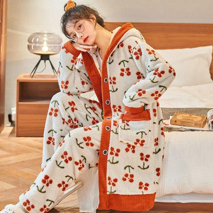 Cozy Elegance: Plush Coral Velvet Women's Bathrobe for Winter Relaxation