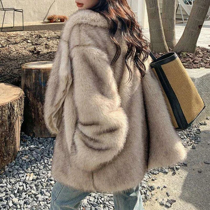 Luxurious Faux Fur Teddy Coat for Winter Chic - Essential Fashion Statement for Modern Women