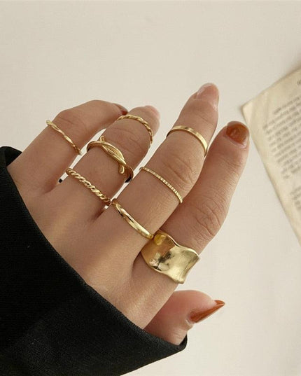 Radiant Heart Ring Collection: A Fusion of Classic Elegance and Contemporary Style - Essential Addition for Every Jewelry Lover