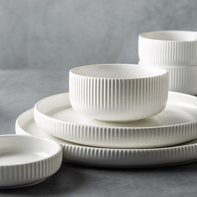 Sleek Japanese-Inspired Matte Glaze Dinnerware Set for Sophisticated Dining
