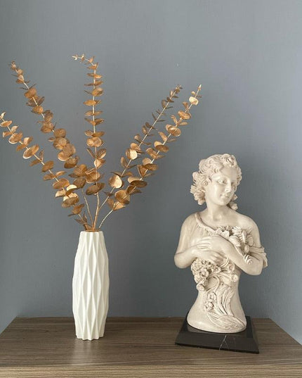 Glamorous Golden Leaf Display: Handcrafted Faux Greenery for Luxurious Home Styling and Celebratory Occasions