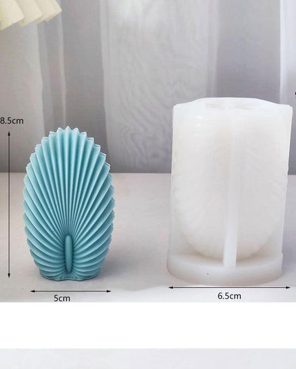 Creative Spiral Pillar Silicone Mold for Unique Candle and Soap Crafting!