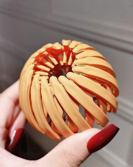 Chic Crystal Nest Hair Claw for Effortless Style