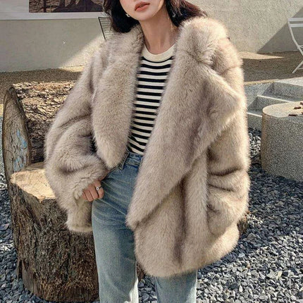 Luxurious Faux Fur Teddy Coat for Winter Chic - Essential Fashion Statement for Modern Women