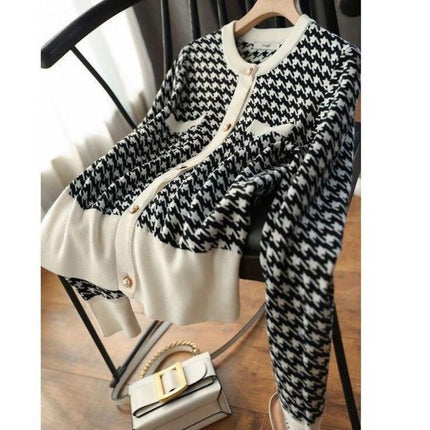 Vintage Charm Houndstooth Knit Crop Sweater for Autumn Fashion