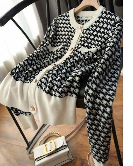 Vintage Charm Houndstooth Knit Crop Sweater for Autumn Fashion