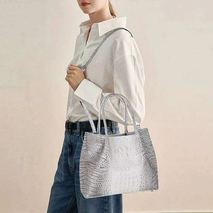 Luxurious Crocodile Pattern Leather Handbag for Stylish Women