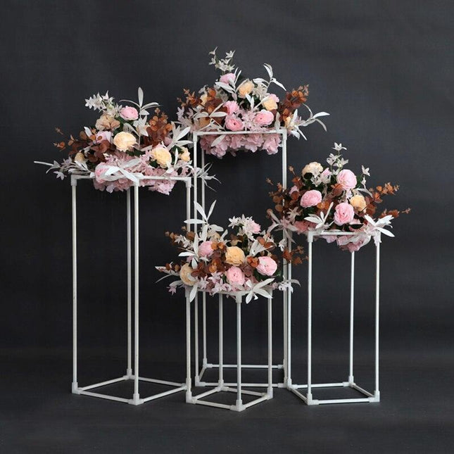 Gilded Allure: Versatile Metal Centerpiece Set for Elegant Gatherings