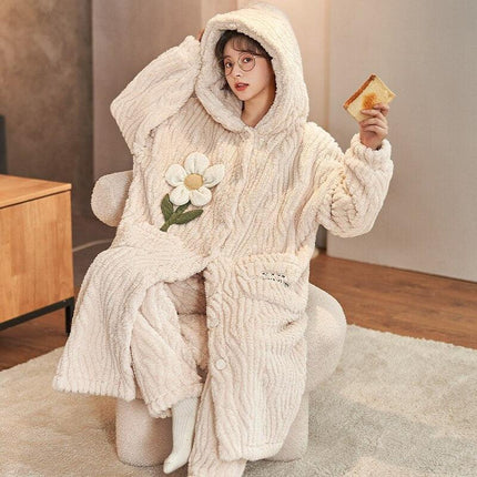 Cozy Elegance: Plush Coral Velvet Women's Bathrobe for Winter Relaxation