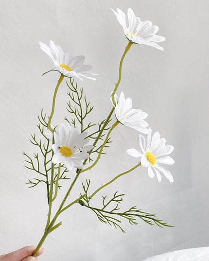 Charming White Daisy Ensemble - 5-Piece Artificial Floral Stem Collection for Elegant Home Accents
