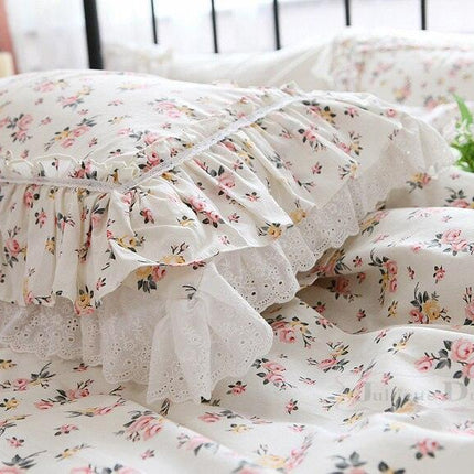 Elegant European Lace Ruffle Pillowcase - Classic White Luxury