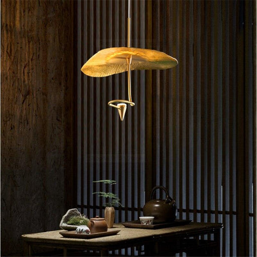 Golden Lotus Leaf Hanging Pendant Lights: Exquisite Art Deco Luminaires - Stylish Zen Fixtures for a Refined Atmosphere