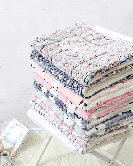 Plush Flannel Pet Bed for Ultimate Comfort for Dogs and Cats