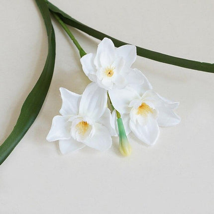 Everlasting Silk Daffodil Bouquet: Timeless Elegance for Any Occasion