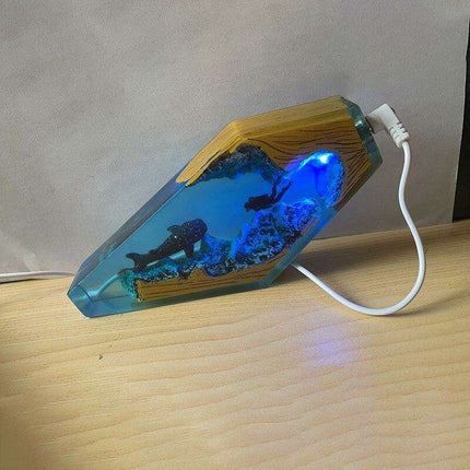 Mystical Underwater Adventure USB Desk Lamp with Whales and Diver - Enchanting Glow for Nighttime Ambiance