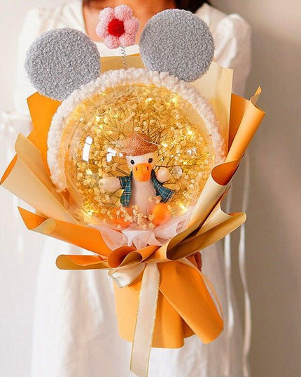 Charming Dried Gypsophila Duck Bouquet - A Whimsical Gift for Her