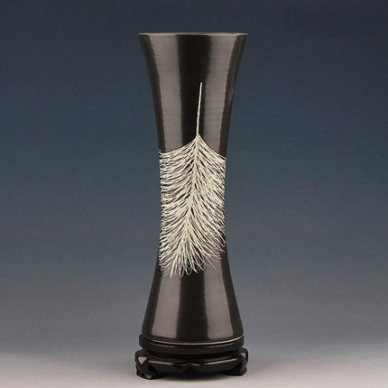 Heavenly Harmony Ceramic Vase with Ethereal Feather and Raindrop Details