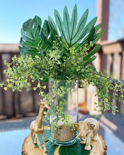 Luxurious Tropical Oasis: Premium Faux Palm Leaves for Upscale Home Decor