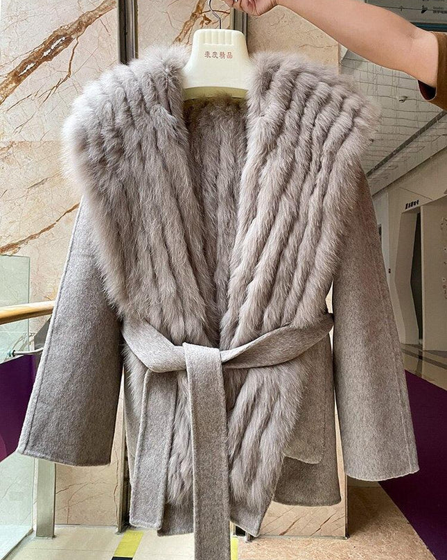 Elegant Hooded Wool and Cashmere Coat with Fox Fur Trim for Stylish Women
